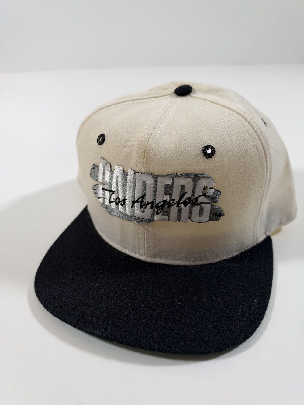 Vintage Los Angeles Raiders Hat Cap Snap Back Mens L White NFL Football New Era